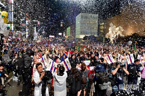 2018년 흥타령춤축제 거리 퍼레이드 사진 / 천안시 제공
