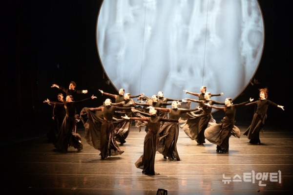 대전시립무용단은 오는 25일부터 27일까지 3일간 미술관 야외특설무대에서 ‘한여름 밤 댄스페스티벌’을 개최한다. / 대전시 제공