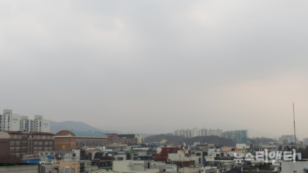 오늘10일, 대전 하늘은 구름으로 가득하다 /  ⓒ 2019 뉴스티앤티 2019-12-10