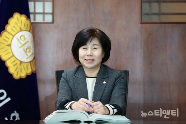 김영애 아산시의회 의장 / 아산시의회 제공