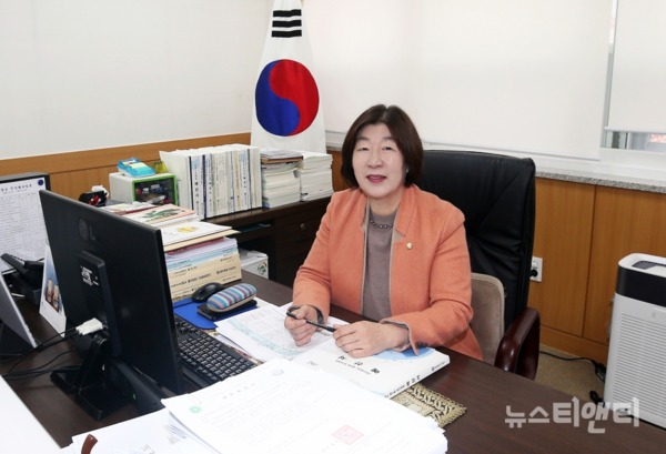 하경옥 대전 유성구의회 의장 / 대전 유성구의회 제공