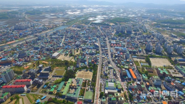 충북 진천군이 오는 2025년 시(市) 승격 추진을 본격화한다. 사진은 진천읍 전경 / 진천군 제공