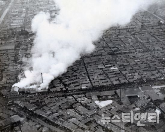 1964년경 대구 시내에서 발생한 화재 / 소방청 제공