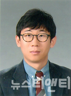 충북과학고등학교 황경하(37) 교사가 ‘2020년 올해의 과학교사상’을 수상했다. / 충북도교육청 제공