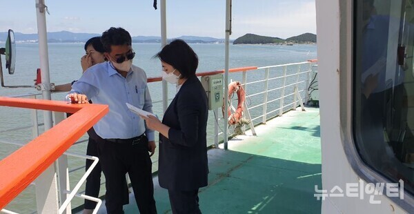 힘쎈 충남 준비위원회는 지난 16일 김태흠 충남도지사 당선인의 ‘섬 주민 이동권 확대를 위한 정주여건 개선’ 공약 구체화 방안을 찾기 위해 보령 지역 현장 방문을 진행했다.