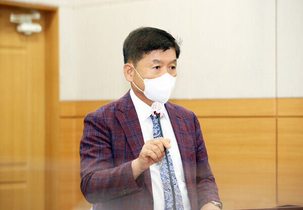 유성구의회 국민의힘 김동수 의원(예산결산특별위원장)이 도·농 교류 촉진과 농촌체험마을 육성을 위한 제도 마련을 위해 앞장서고 있다. / 유성구의회 제공