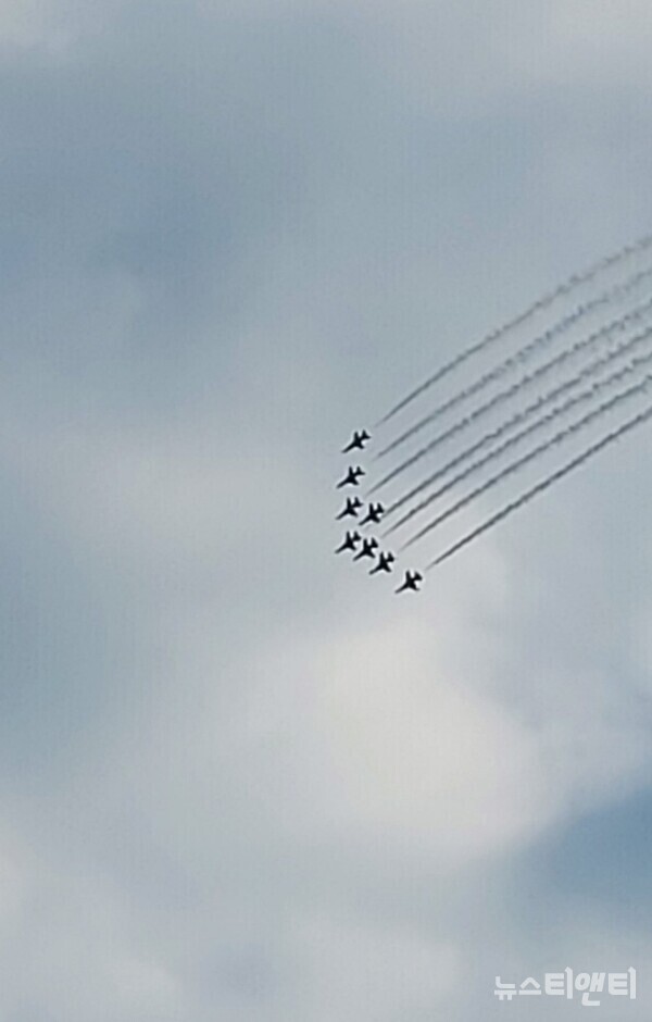 2022 계룡세계군문화엑스포 블랙이글스의 비행시범 / 뉴스티앤티