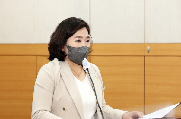 유성구의회는 25일 더불어민주당 이명숙 의원이 대표 발의한 '대전광역시 유성구 장애인체육 진흥 조례안'이 제259회 임시회 제1차 행정자치위원회 심의를 통과했다. / 유성구의회 제공