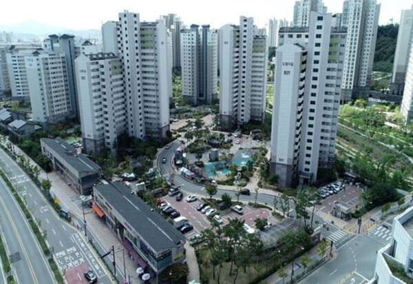 세종시가 도램마을 7·8단지 저소득 원주민의 주거비 부담 완화를 위해 14일부터 월 임대료 할증분을 감면한다. (사진=세종시 행복아파트(도램마을 7,8단지) 전경 / 뉴스티앤티 DB)