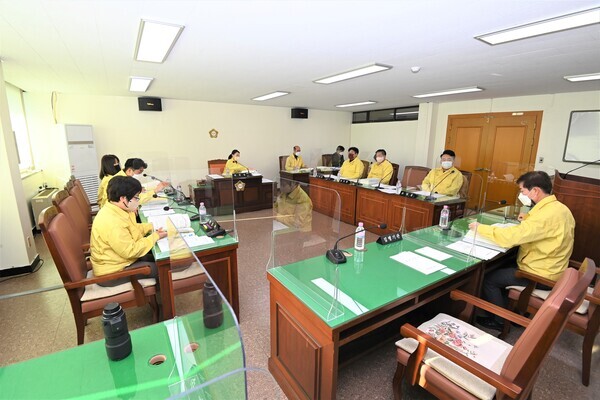 대덕구의회 예산결산특별위원회는 19일 약 5,300억원 규모의 2023년 본예산 가운데 약 8억원을 삭감했다. / 대덕구의회 제공