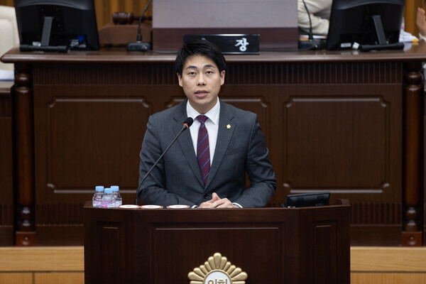 대전 서구의회는 15일 국민의힘 설재영 의원이 제274회 임시회 제2차 본회의에서 전세 사기 피해 사건 일명 '빌라왕 사건'과 관련하여 구정 질문을 진행했다고 밝혔다. / 대전 서구의회 제공