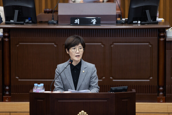 대전 서구의회는 지난 15일 더불어민주당 신혜영 의원이 제274회 임시회 제2차 본회의에서 갑천 국가 습지 보호지역 지정을 위한 대전시의 적극적인 노력을 촉구했다고 밝혔다. / 대전 서구의회 제공