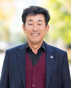 한국타이어 대전공장 화재로 피해를 입은 인근 학교에 대한 지원책이 필요하다는 주장이 나왔다. / (사진=이효성 대전시의원 / 대전시의회 제공)