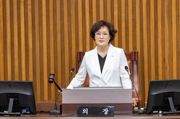 대전 서구의회는 7일 제276회 제1차 정례회를 개회하고 오는 21일까지 15일간의 의사일정에 돌입한 가운데, 전명자 의장이 개회를 선언하고 있다. / 대전 서구의회 제공