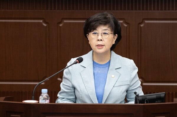 대전 서구의회는 21일 제276회 제1차 정례회 제2차 본회의에서 더불어민주당 손도선 의원이 5분 자유발언을 통해 새활용센터의 설치 등 자원순환 문화 활성화를 위한 지자체의 노력을 촉구했다고 밝혔다. / 대전 서구의회 제공