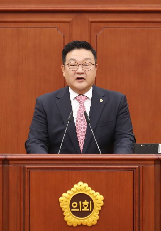 송인석(국민의힘, 동구1) 대전시의원이 천동중학교(가칭) 신설에 대한 교육부 중앙투자심사 통과를 환영하며 “지역구 시의원으로서 정상 추진되도록 적극 노력하겠다”고 의지를 밝혔다. / 대전시의회 제공