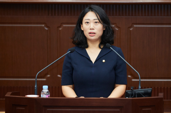 대전 서구의회는 7일 더불어민주당 서다운 의원이 제278회 임시회 제1차 본회의에서 5분 자유발언을 통해 동네서점 지원으로 함께하는 구민 독서문화 활성화 방안을 제안했다고 밝혔다. / 대전 서구의회 제공