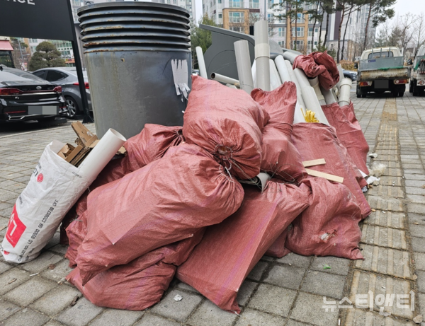 대전 유성구 원신흥동 쓰레기 불법 투기로 몸살 5412