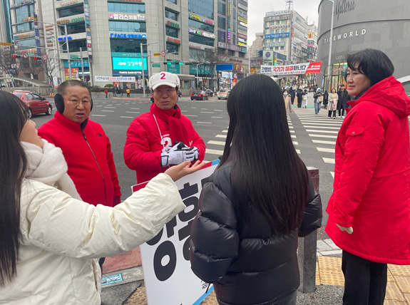 양홍규 국민의힘 대전 서구을 국회의원 예비후보는 8일 대전지역 학생들의 학업의지 향상을 위한 고품질 교육환경 제공 및 교사의 교육활동 보호 등의 공약을 발표했다. / 양홍규 예비후보 제공