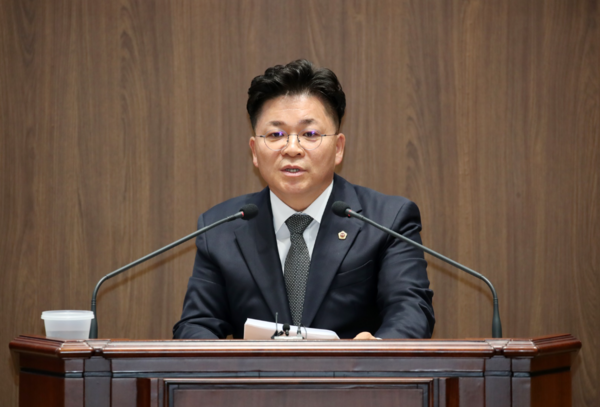 충남도의회는 19일 더불어민주당 김민수 의원이 제350회 임시회 제3차 본회의에서 5분 발언을 통해 '충남도가 주도하는 창업지원 정책의 적극적인 변화 촉구'를 주장했다고 밝혔다. / 충남도의회 제공