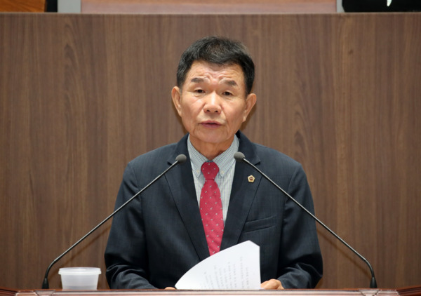 충남도의회는 24일 국민의힘 정광섭 의원이 제352회 정례회 제4차 본회의에서 5분 발언을 통해 '자립준비청년을 위한 사후관리 및 사회적 지원체계 구축'을 당부했다고 밝혔다. / 충남도의회 제공