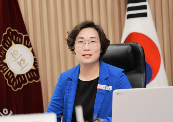 서천군의회는 지난 19일 더불어민주당 김아진 의원이 2024년 전국여성지방의원네트워크 총회에서 충청남도 지역대표로 임명됐다고 밝혔다. / 뉴스티앤티 DB