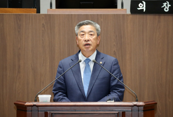 충남도의회는 5일 더불어민주당 전익현 의원이 제356회 정례회 1차 본회의에서 5분 발언을 통해 공익직불금의 지급 시기를 앞당겨 농가의 어려움을 해소해야 한다고 제안했다고 밝혔다. / 충남도의회 제공