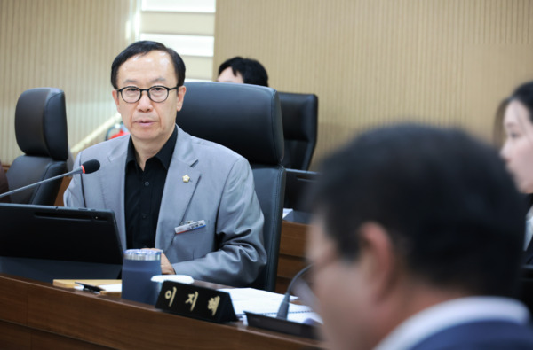 서천군의회는 5일 한경석 의원이 서천군 천연기념물 보호 조례안을 대표 발의했다고 밝혔다. / 서천군의회 제공