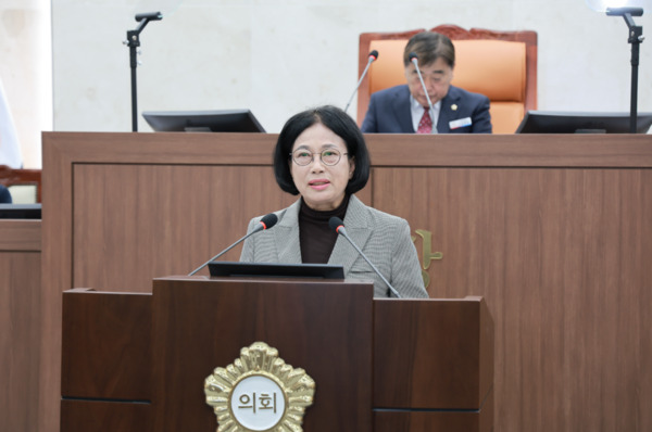 서천군의회는 지난 8일 홍성희 의원이 제326회 임시회 제5차 본회의에서 5분 자유발언을 통해 소규모 관광단지 조성을 제안했다고 밝혔다. / 서천군의회 제공