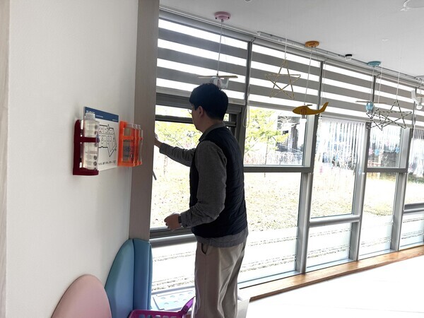 세종시는 관내 어린이집을 대상으로 한 달간 겨울천 안전사고에 대비한 안전점검을 실시하고 미흡한 사항은 즉시 시정 조치했다고 7일 밝혔다. / 세종시 제공