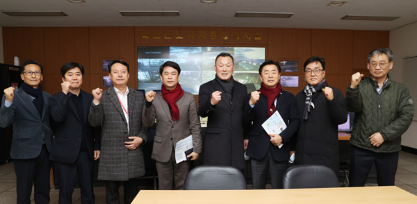 충남도의회는 지난 17일 '내포신도시 완성 추진대책 특별위원회'가 내포신도시 주요시설 점검을 위한 현장방문을 추진했다고 밝혔다. / 충남도의회 제공