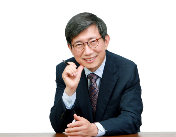 조영종 한국바른교육연구원 원장·교육학박사·환경운동가(전 한국교총 수석부회장) / 뉴스티앤티 DB