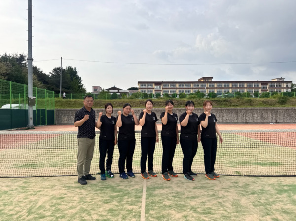 충남개발공사는 22일 여자소프트테니스선수단 고복성 감독이 대한체육회로부터 국가대표팀 지도자로 선출돼 진천선수촌에 입촌했다고 밝혔다. / 충남개발공사 제공