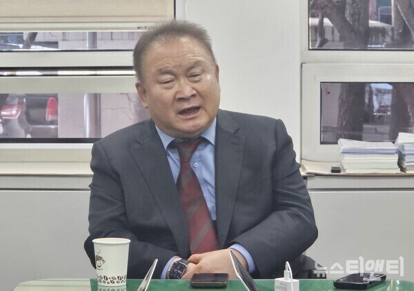 국민의힘 김문수 대통령 후보는 지난 26일 제21대 대통령선거대책기구에 대한 추가 인선을 단행하고, 5선 국회의원이자 대한민국 과학기술발전을 위해 노력해 온 이상민 대전시당위원장을 미래전략 및 과학기술특별위원회 위원장으로 임명하여 미래지향적 국가비전 설계에 역량을 더한다는 계획이라고 밝혔다. / 뉴스티앤티 DB