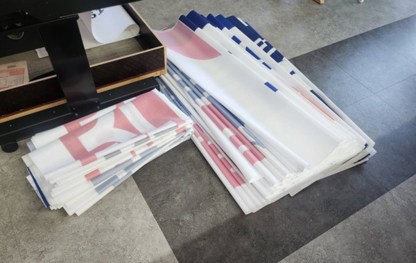 더불어민주당 서산정당사무소는 27일 최근 본 사무소 소속인 것처럼 행세하며 당 명의의 문서를 위조하고, 지역 광고업체에 현수막 제작을 허위로 의뢰한 박 씨를 업무방해 등 혐의로 형사 고발했다고 밝혔다. / 더불어민주당 충남도당 제공