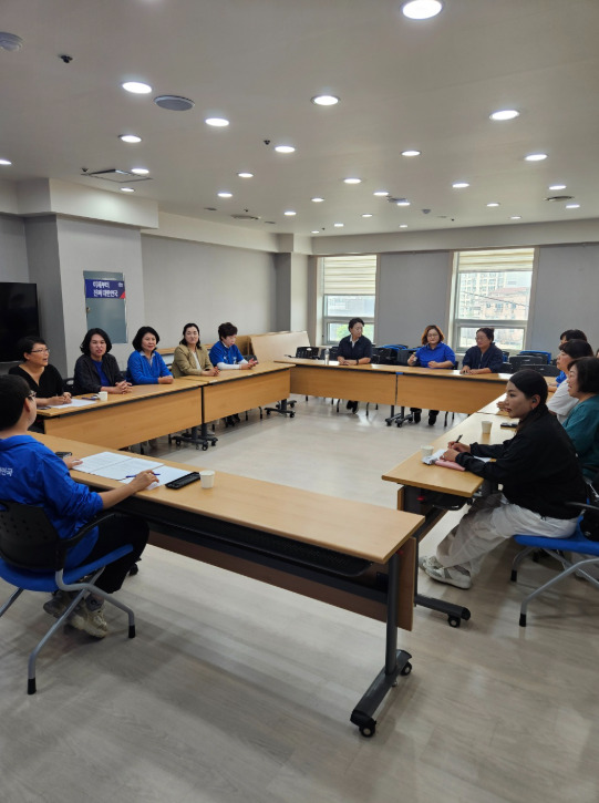 더불어민주당 충남도당은 1일 도당 사무실에서 충남 여성 유권자 3만 3,843명의 이재명 후보 지지선언을 진행했다고 밝혔다. / 더불어민주당 충남도당 제공