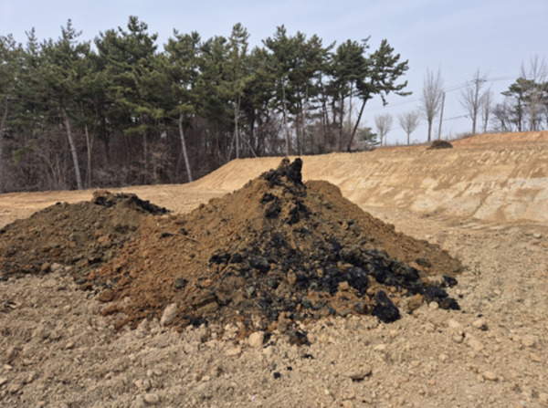 서산시의회는 10일 더불어민주당 최동묵 의원이 제306회 정례회 제1차 본회의에서 '불법 폐기물 매립과 서산시 행정'을 주제로 5분 자유발언을 진행했다고 밝혔다. / 최동묵 의원 제공