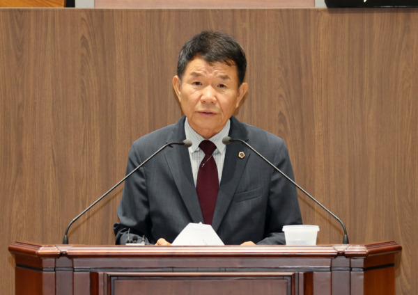 충남도의회는 24일 국민의힘 정광섭 의원이 제359회 정례회 제4차 본회의에서 5분 발언을 통해 태안군 소원면의 어촌마을 '파도리'를 서해안의 대표 관광지이자 국가적 해양관광 명소로 육성하자고 제안했다고 밝혔다. / 충남도의회 제공