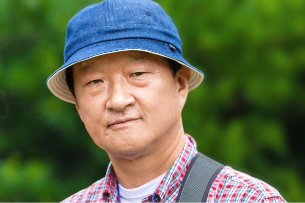 송세헌 옥천중앙의원 원장, 시인, 사진작가