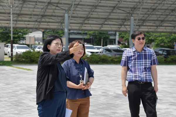 서천군의회는 9일 홍성희 의원이 최근 제331회 정례회 2025년도 행정사무감사를 마무리하며, 서천군이 투명한 행정을 강화해 주민의 삶과 복지증진에 도움이 될 수 있기를 기대한다고 밝혔다. / 홍성희 의원 제공