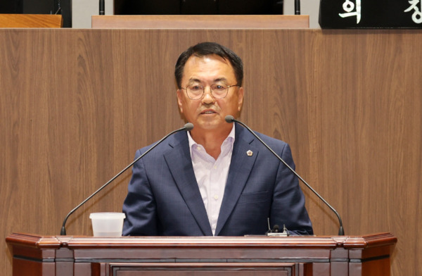 충남도의회는 15일 국민의힘 편삼범 의원이 제360회 임시회 제1차 본회의에서 5분 발언을 통해 '원산도 자연휴양림의 세계적 휴양림으로의 발전 방안'을 제시했다고 밝혔다. / 충남도의회 제공