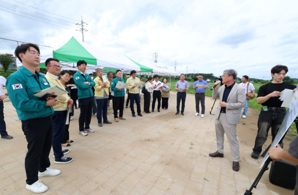 충남도의회 예산결산특별위원회는 지난 13일부터 이틀간 일정으로 2026년도 예산편성에 앞서 천안·아산·당진·서산·서천 등 5개 시·군 7개 주요 투자사업 현장을 방문해 사업 추진 현황을 점검했다고 밝혔다. / 충남도의회 제공