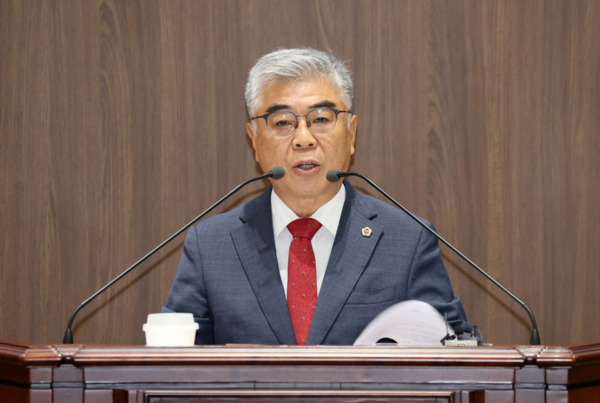 충남도의회는 2일 국민의힘 유성재 의원은 제361회 임시회 제1차 본회의에서 5분 발언을 통해 급증하는 학업중단 고등학생 문제 해결을 위한 '충남형 ICT 융합 통신제 고등학교 도입'을 제안했다고 밝혔다. / 충남도의회 제공