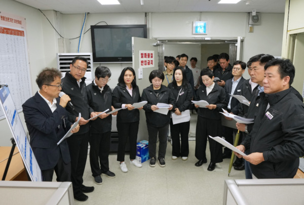 아산시의회는 제262회 임시회 기간 중인 18일 지역 현안과 주요 사업장을 방문해 현장을 점검했다고 밝혔다. / 아산시의회 제공