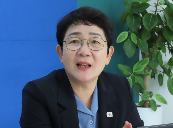 더불어민주당 대전광역시당위원장인 박정현 의원(대전 대덕)은 내년 지방선거 공천 기준을 ‘충직·실력·소통’으로 제시하며, 정치공학적 연대는 지양하되 가치가 비슷한 정당과의 공정 경선은 필요하다고 밝혔다.