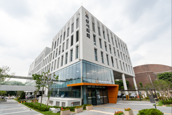 아산시의회는 오는 15일부터 17일까지 2박 3일 일정으로 여수시 일원에서 의정활동에 필요한 전문 지식을 습득하고, 집행기관과의 상생발전 방안을 모색하기 위해 2025년 하반기 의정연수를 실시할 예정이라고 밝혔다. / 뉴스티앤티 DB