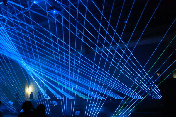 대전문화재단은 지난 10월 24일부터 11월 2일까지 국립중앙과학관 미래기술관에서 운영한 2025 아티언스 대전 '지평 너머의 감각'이 성황리에 마무리했다. / 대전문화재단 제공