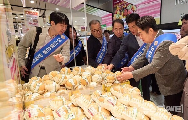 베트남 하노이 AEON몰 아산 배 판촉행사 / 아산시 제공