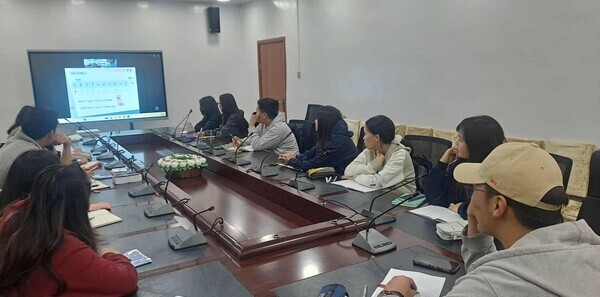 대전 서구는 국제우호도시인 몽골 헙스걸 아이막 청소년들을 대상으로 온라인 한국어 교실을 운영 중이라고 4일 밝혔다. / 대전 서구 제공