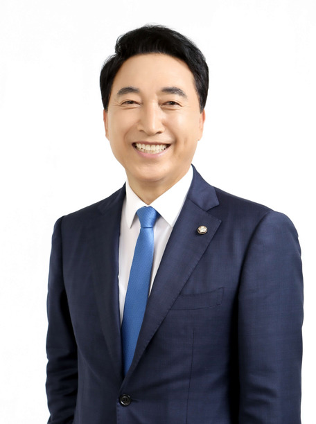 더불어민주당 박수현 의원은 4일 '인구감소지역 지원 특별법' / ‘지방자치분권 및 지역균형발전에 관한 특별법' / '혁신도시 조성 및 발전에 관한 특별법' 등 3건의 법률 개정안을 대표 발의했다고 밝혔다. / 뉴스티앤티 DB